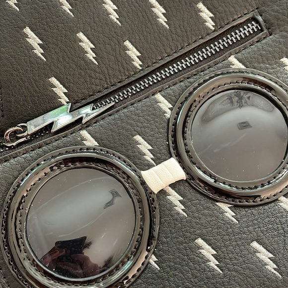 Danielle Nicole Harry Potter Bolt Backpack - Picture 6 of 7